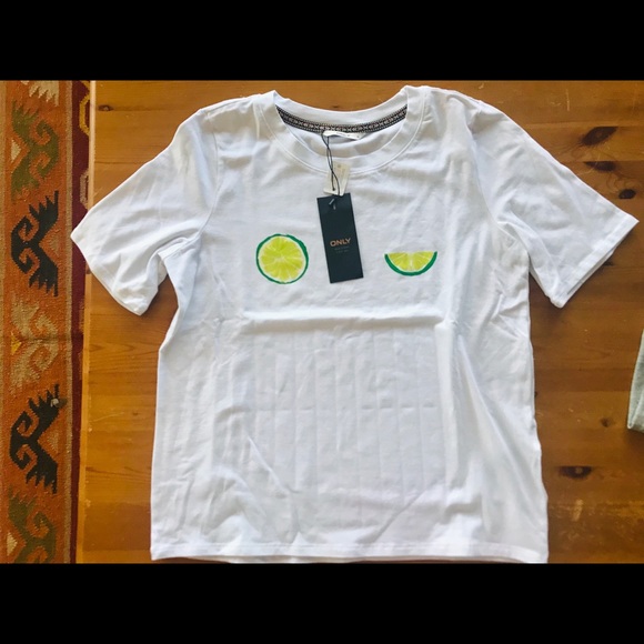 Only t-shirts all brand new - Picture 7 of 8